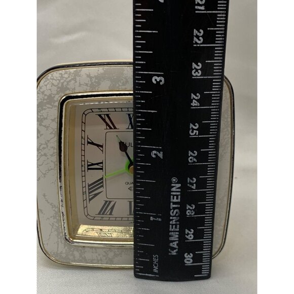 Vintage Bulova Quartz Japan-Made Alarm Clock Beige & Gold 3.5" Roman Numerals - Picture 2 of 8
